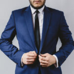 成人式写真にぴったり！男性におすすめのスーツのブランドや色、着こなし方は？