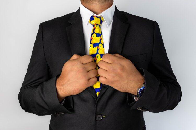 成人式写真のネクタイの選び方は？スーツに合うネクタイを解説！2