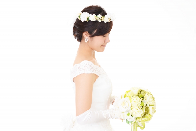 フォトウェディングで花嫁に人気の“前髪あり”スタイル集4