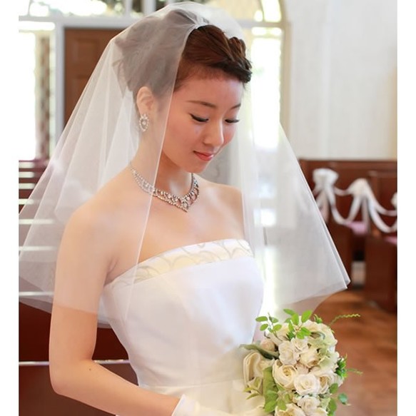 花嫁の憧れ“ウェディングベール”の意味・種類・デザイン・付け方・位置をまるっと解説10