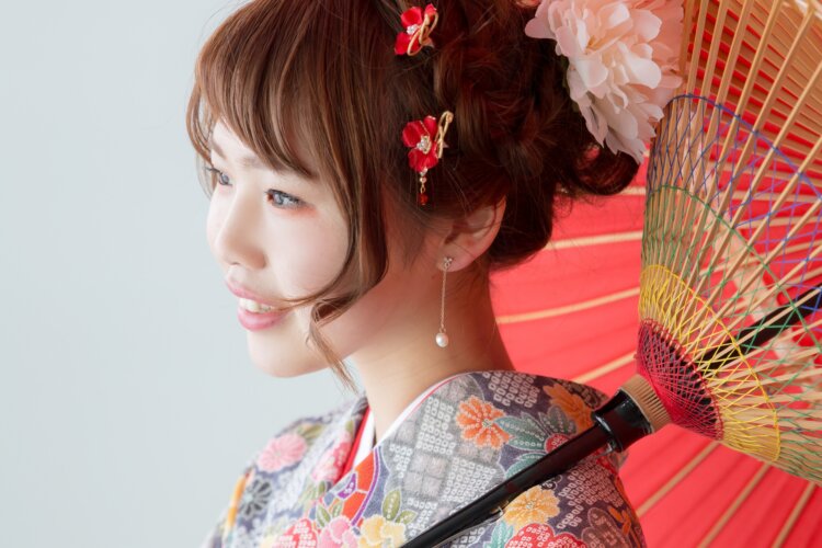 【女子】卒業袴の写真の「前髪」はどうする？アレンジ方法と前髪の疑問を解消