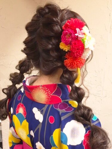 【女子大生】卒業袴の写真におすすめの髪型7つを厳選！セット方法も紹介8