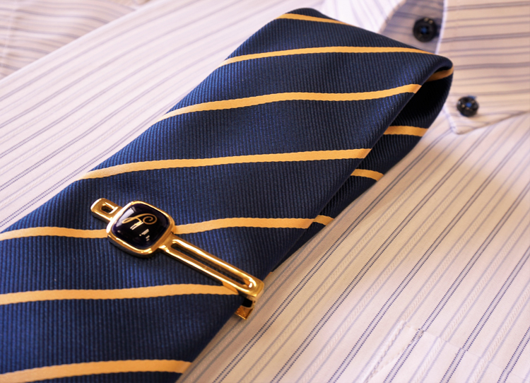 フォトウェディングのネクタイ選び|種類・色・柄・生地・ブランド・結び方を紹介35