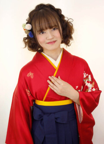【女子大生】卒業袴の写真におすすめの髪型7つを厳選！セット方法も紹介5