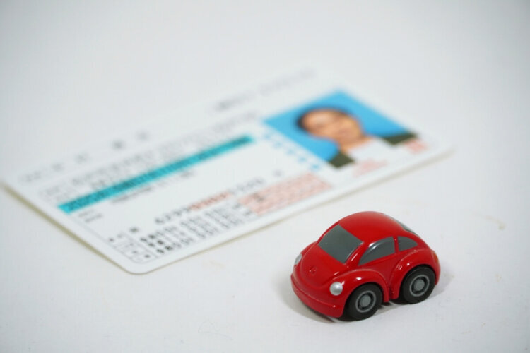 運転免許証写真は持ち込み可能！持ち込むための条件や撮る方法を解説1