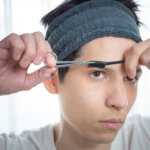 フォトウェディングの眉メイクは新郎もする？眉毛のメイク方法を解説