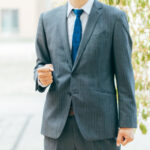 20代男性の服装｜選び方や好印象を与えるおすすめアイテムを紹介アイキャッチ