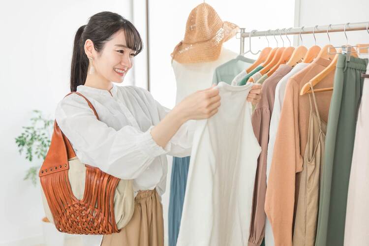 婚活写真におすすめのスカートの種類や色はとは?異性ウケの良いアイテムを紹介3