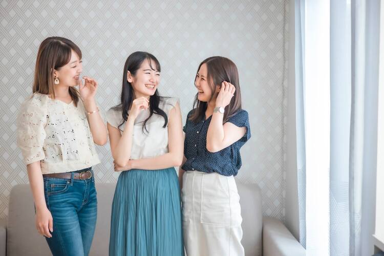 女性ウケが良い婚活写真を撮りたい方必見！男性におすすめの服装やポーズを紹介3