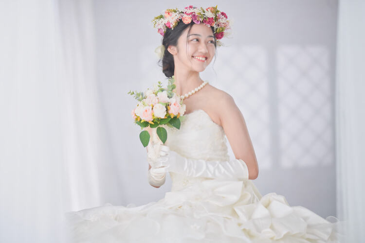 30代女性|成婚率を上げる婚活写真の撮り方は?服装やポーズを紹介4
