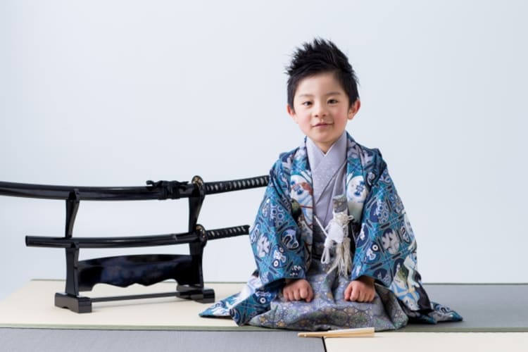 七五三写真撮影の父親の服装は「格」に注意!子どもの服別おすすめスタイル4