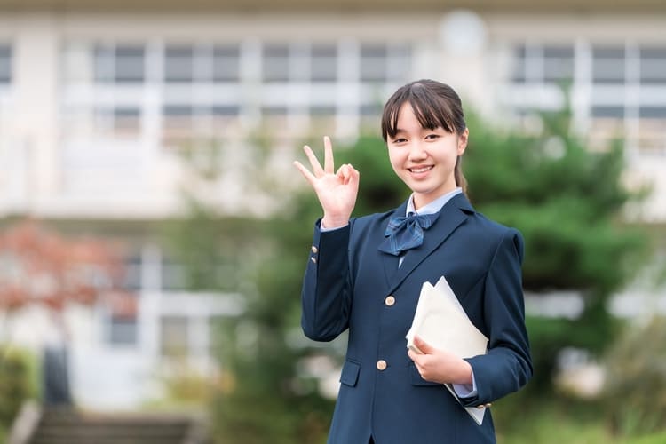 中学受験写真の服装は「制服」でOK！着こなし方の注意点3