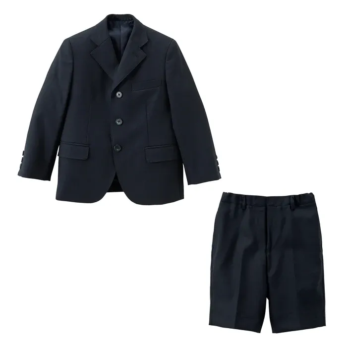 お受験用の家族写真の撮影方法解説！親も兄弟姉妹も服装髪型を紹介8