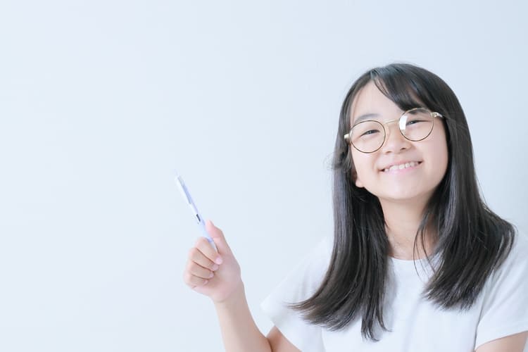 「メガネ」をつけて大学受験写真を撮影するのはあり？注意点も解説2