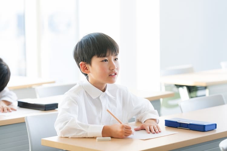 男子小学生の親御さん必見！中学受験写真の撮影方法・服装・髪型を解説5