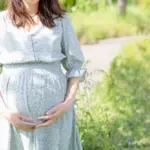 マタニティフォトはワンピースで撮影してもいい？おすすめや選び方を解説！10