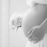 40代のマタニティフォトに悩んでいる方必見！素敵に撮れるアイデアを紹介5