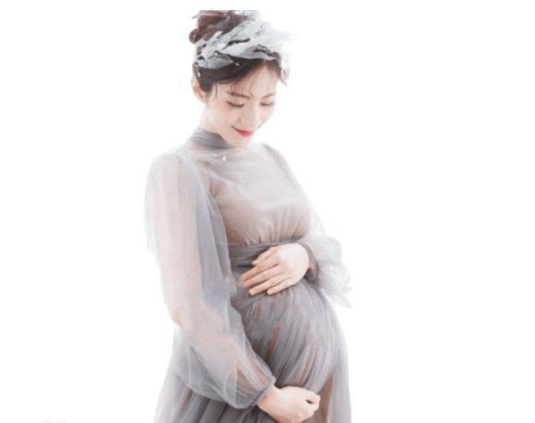 マタニティフォトの衣装とは？おすすめ衣装やコーデを紹介3差し替え