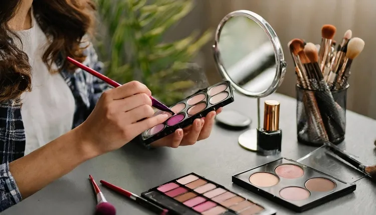 マタニティフォト撮影におすすめのメイク方法を紹介！注意点も解説1