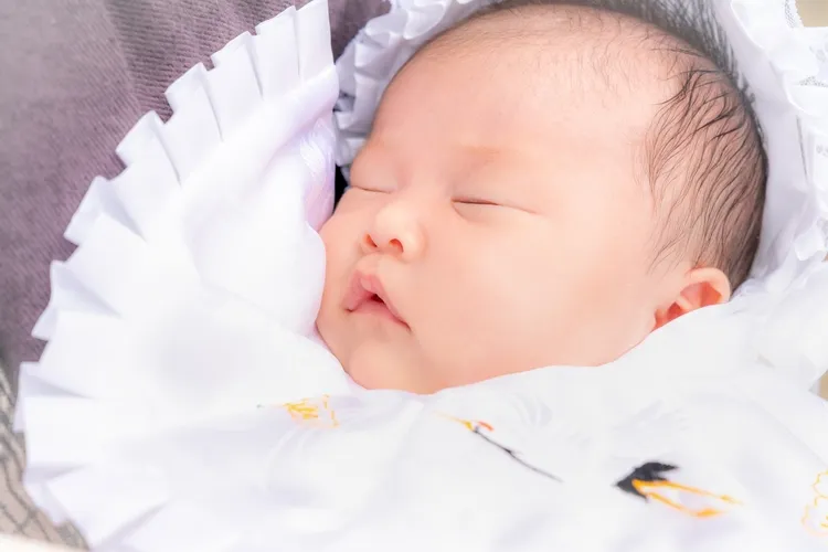 お宮参りで赤ちゃんが寝ちゃった…写真撮影のポイントや注意点を解説6