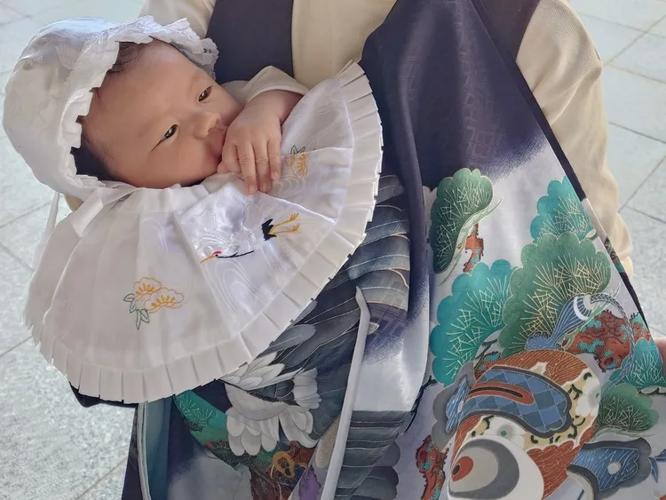 お宮参り写真は家族で撮った方が良いの？家族全員で撮る方法や注意点5