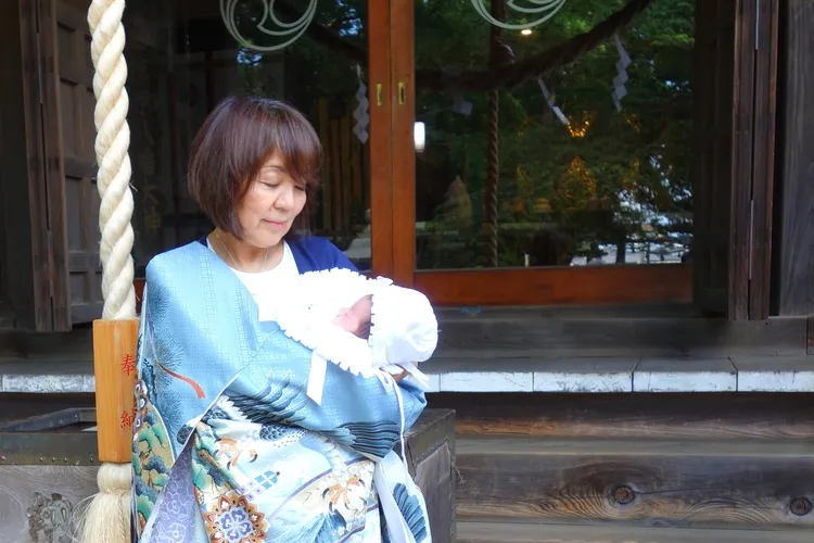 お宮参り写真はどこで撮るのが正解？場所別の撮影方法や金額相場を解説1