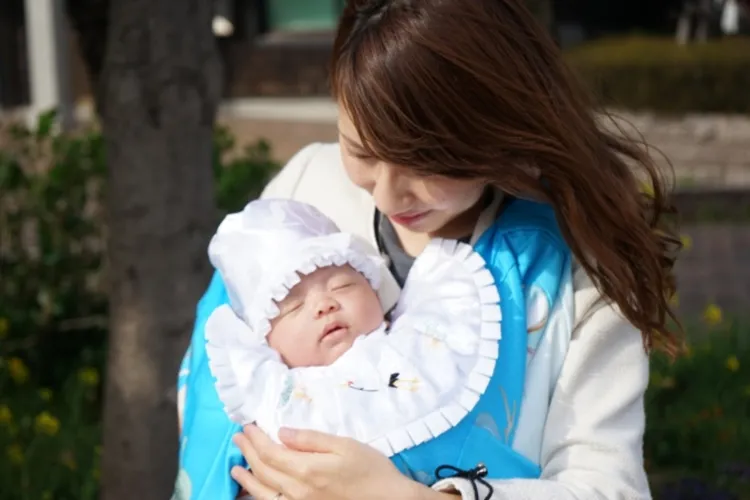 お宮参り写真を出張撮影で撮るメリットやサービスの選び方を解説！1